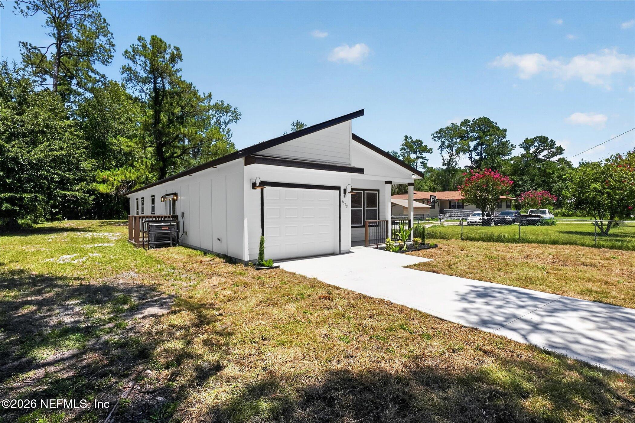 4399 Kenndle Rd, Jacksonville, FL 32208 photo