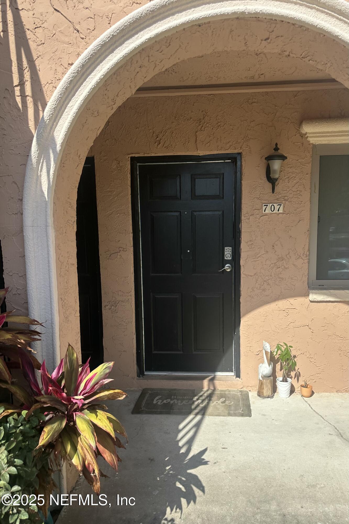 Condominium in Jacksonville FL 5375 ORTEGA FARMS Boulevard #707 3.jpg