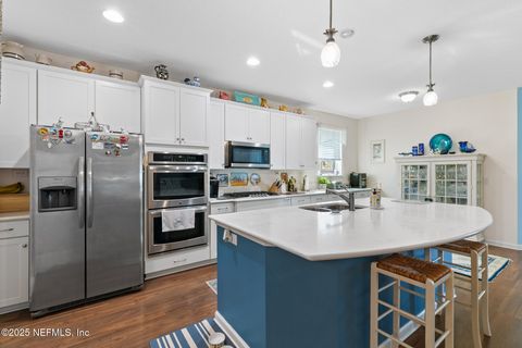 Single Family Residence in Fernandina Beach FL 85464 AMARYLLIS Court 10.jpg