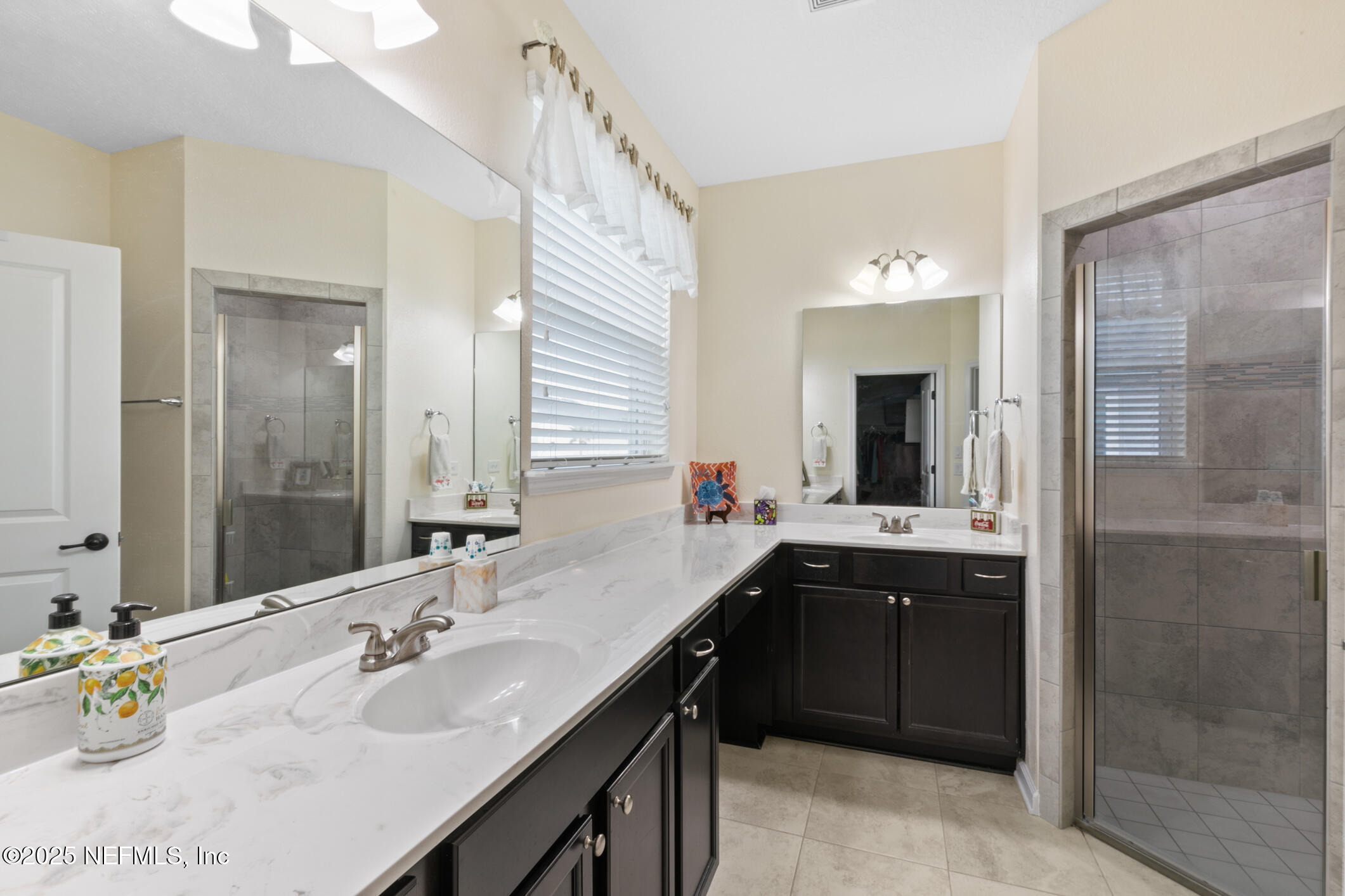 Single Family Residence in Fernandina Beach FL 85464 AMARYLLIS Court 35.jpg