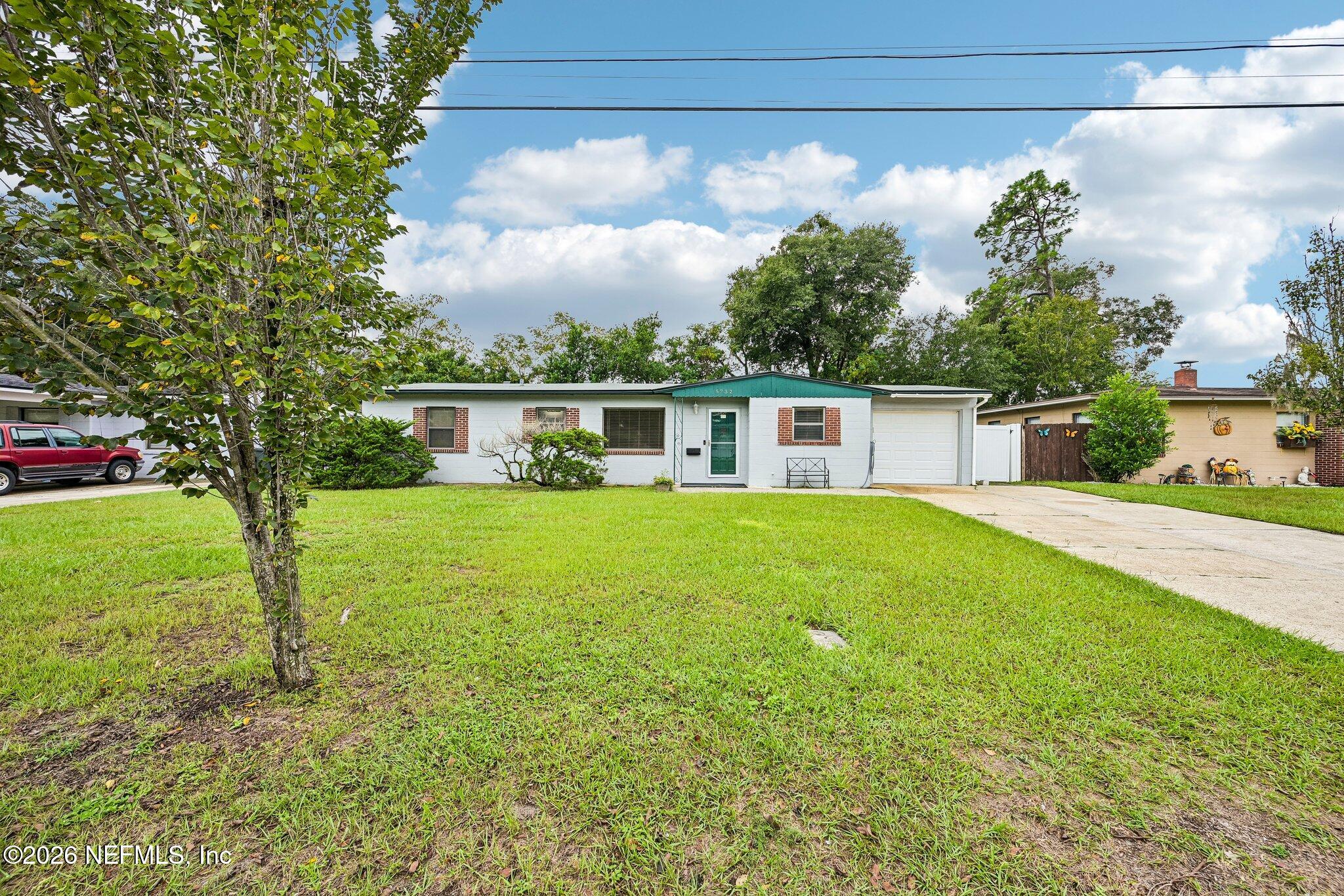 5732 Cedar Forest Dr, Jacksonville, FL 32210 photo