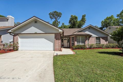 Single Family Residence in Jacksonville FL 8727 GOODBYS TRACE Drive.jpg