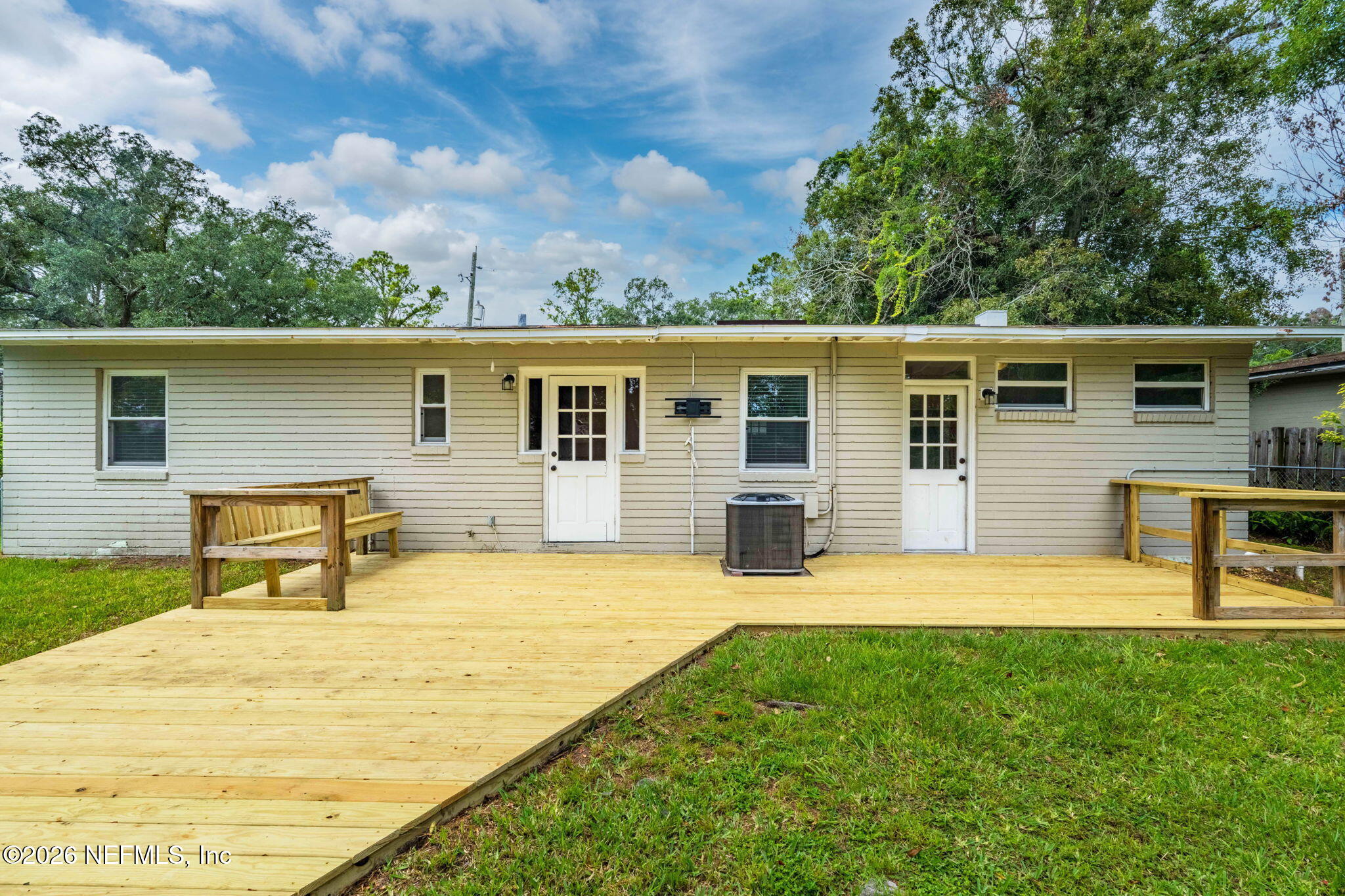 4660 Martingale Rd, Jacksonville, FL 32210 photo