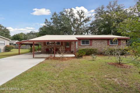 Single Family Residence in Fernandina Beach FL 230 BENJAMIN Street.jpg