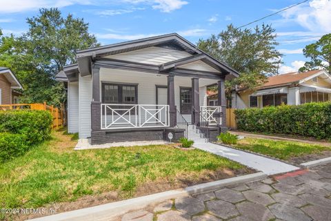 Single Family Residence in Jacksonville FL 3918 SPRINGFIELD Blvd.jpg