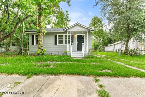 Single Family Residence in Jacksonville FL 3127 4TH STREET Circle.jpg