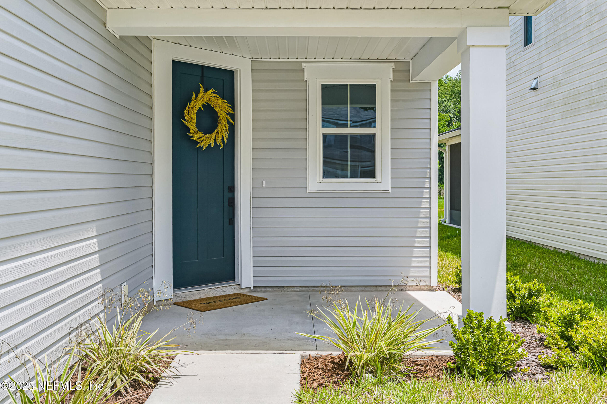 Single Family Residence in Jacksonville FL 8268 MARIETTA STILL Drive 2.jpg