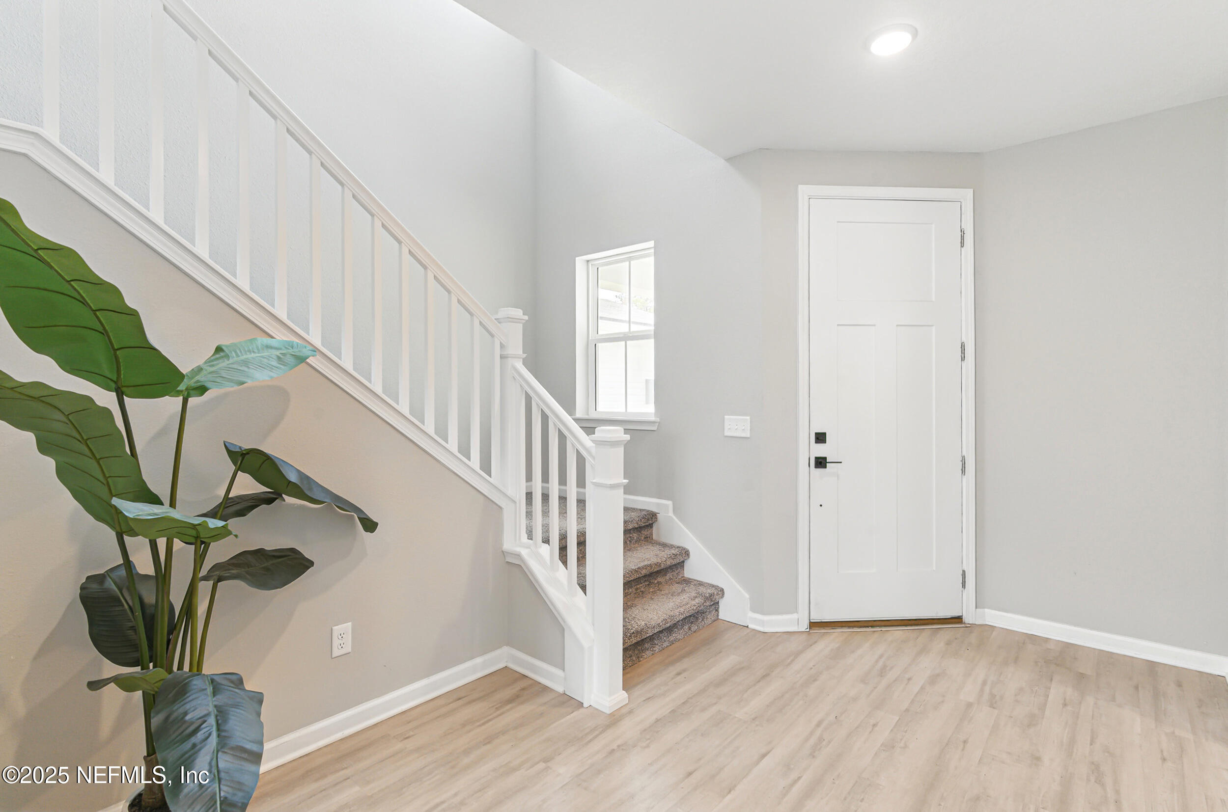 Single Family Residence in Jacksonville FL 8268 MARIETTA STILL Drive 3.jpg