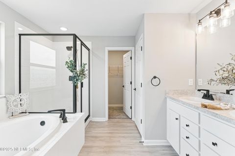 Single Family Residence in Jacksonville FL 8268 MARIETTA STILL Drive 24.jpg