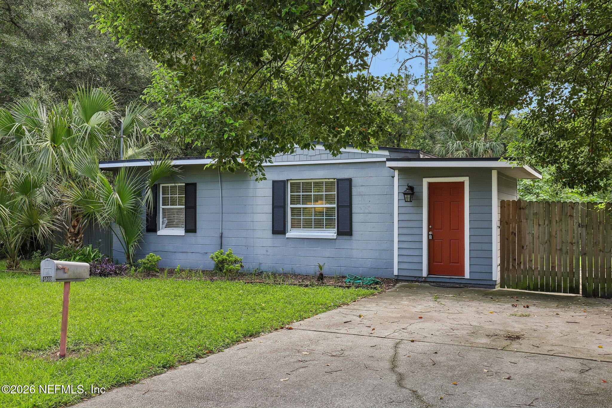 4009 Eve Dr, Jacksonville, FL 32246