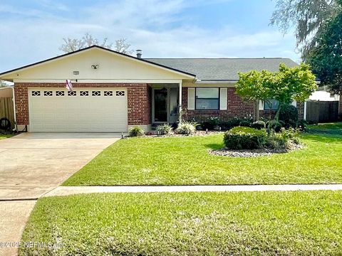 Single Family Residence in Jacksonville FL 1064 HARVEST Cove.jpg