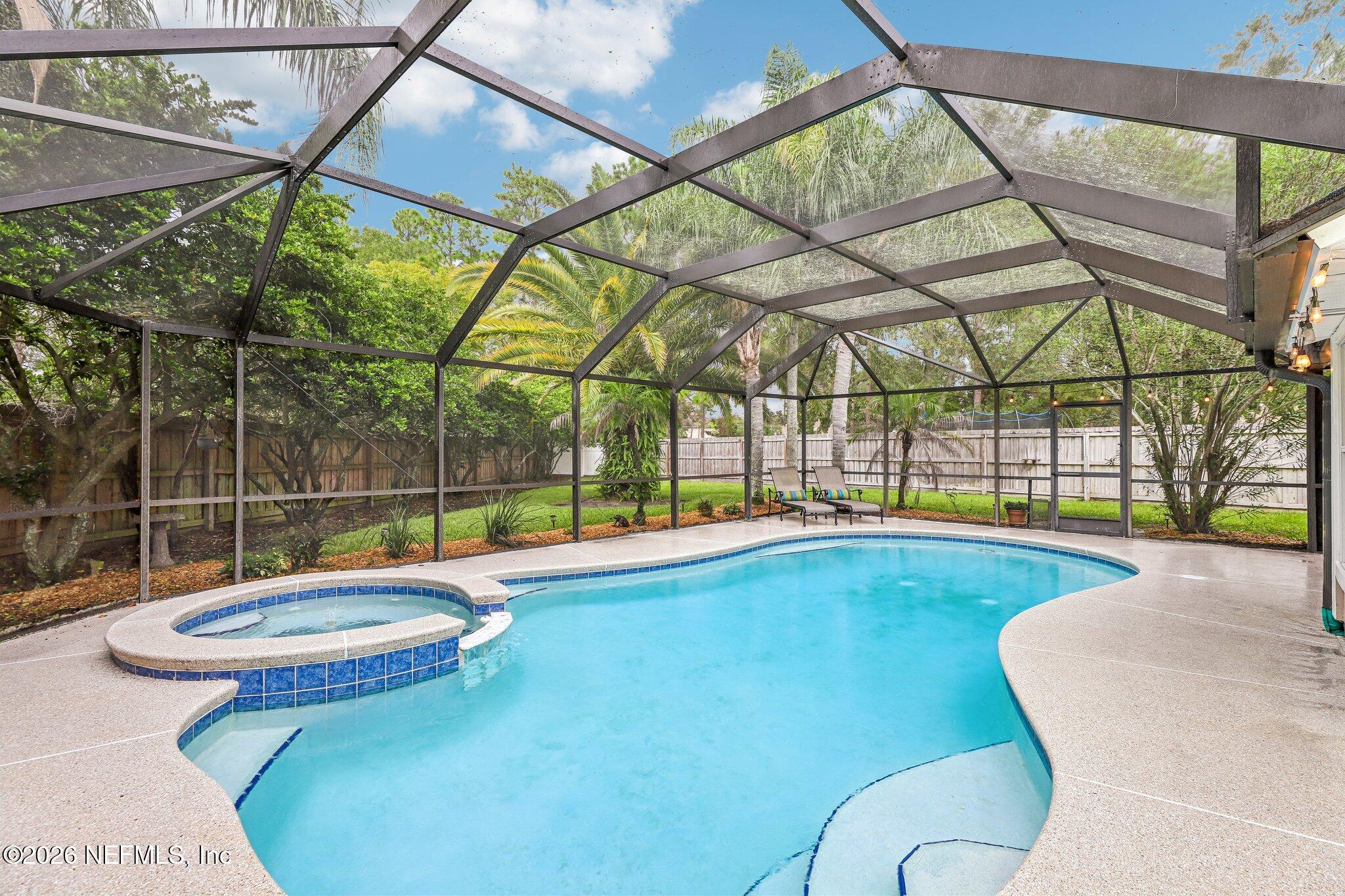 1048 Buttercup Dr, Jacksonville, FL 32259