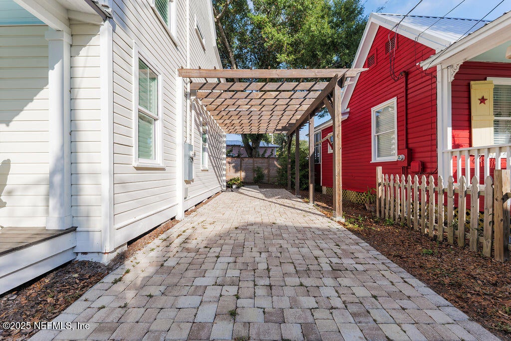 88 Lincoln St, Saint Augustine, FL 32084 photo