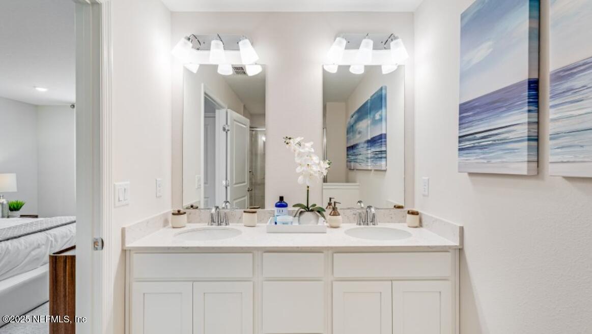 Townhouse in Jacksonville FL 6951 GABLE GROVE Avenue 8.jpg