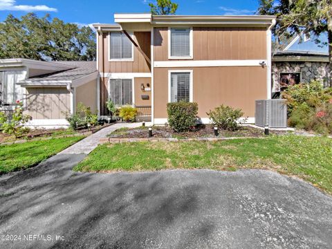Condominium in Jacksonville FL 8712 COMO LAKE Drive.jpg