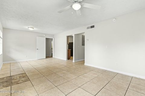 Single Family Residence in Jacksonville FL 9208 5TH Avenue 3.jpg
