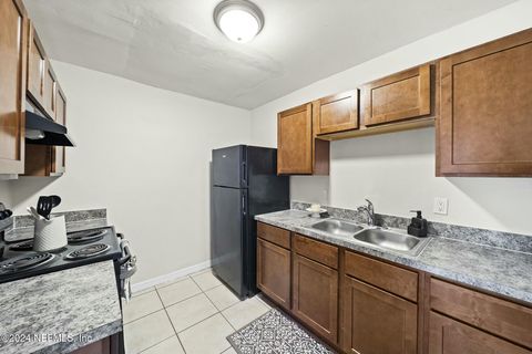 Single Family Residence in Jacksonville FL 9208 5TH Avenue 4.jpg