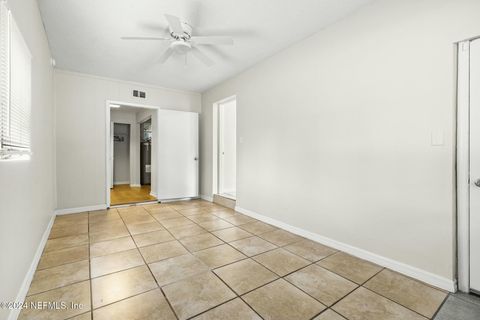 Single Family Residence in Jacksonville FL 9208 5TH Avenue 6.jpg