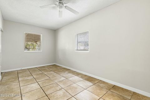 Single Family Residence in Jacksonville FL 9208 5TH Avenue 9.jpg