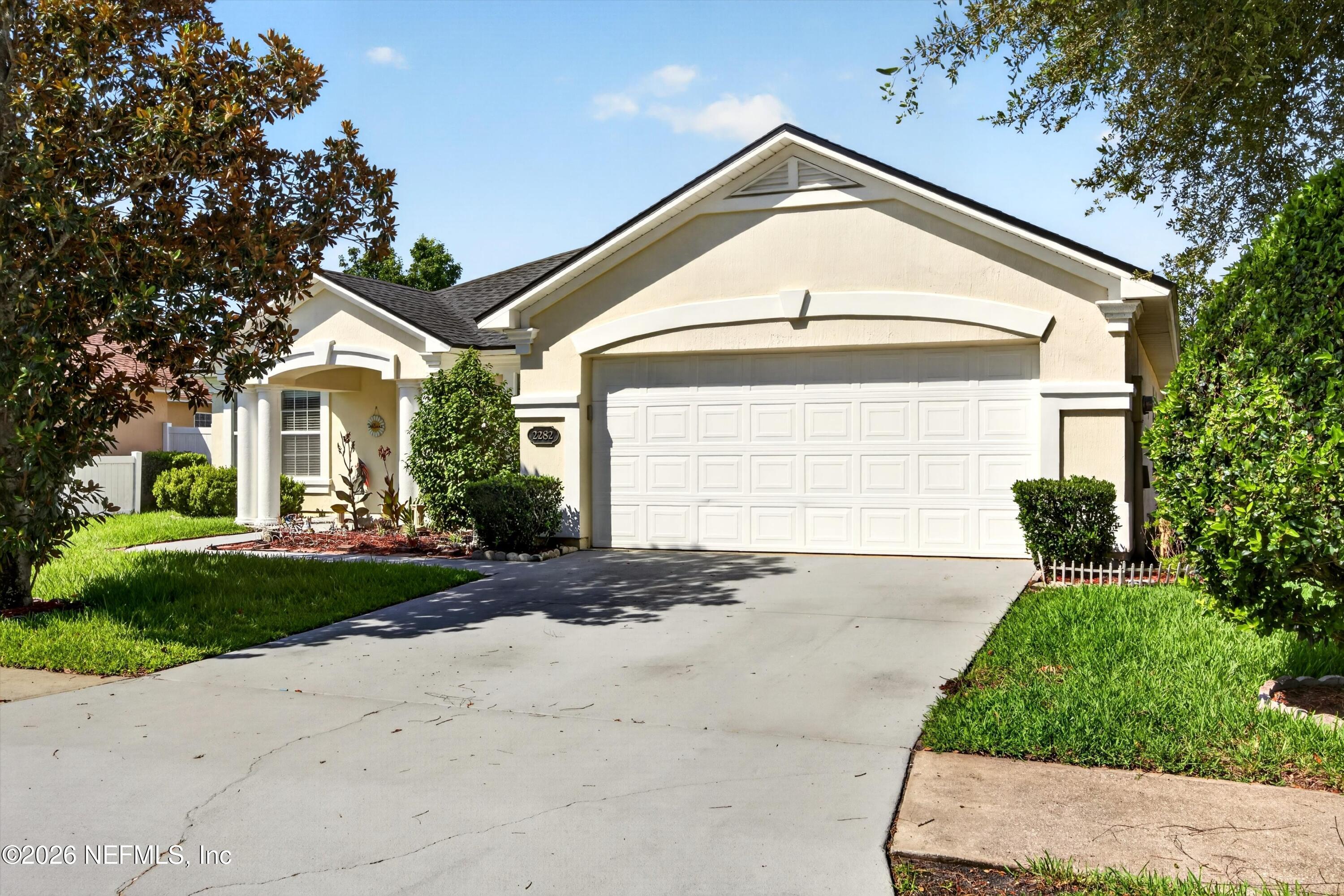 2282 Justin Lake Dr, Jacksonville, FL 32221