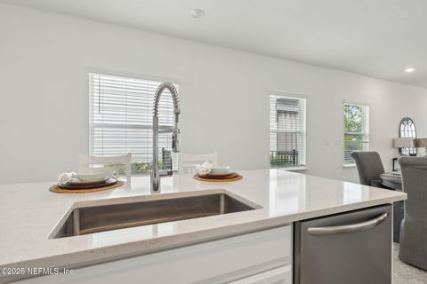 Single Family Residence in St. Johns FL 220 KILLARNEY Avenue 9.jpg