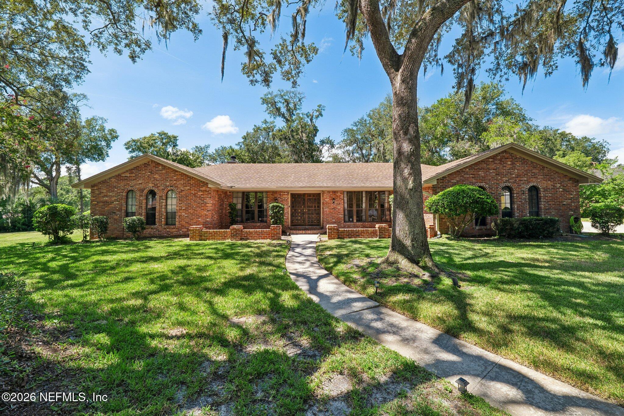 4134 Whispering Oaks Dr, Jacksonville, FL 32277