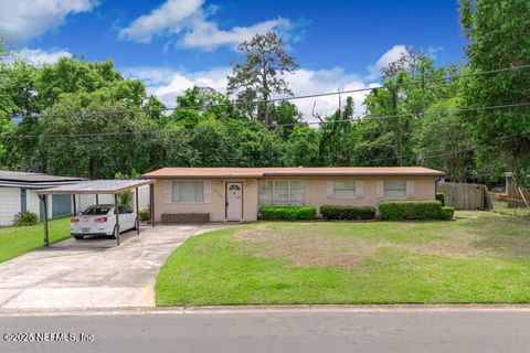 Single Family Residence in Jacksonville FL 6922 ROLLO Road.jpg