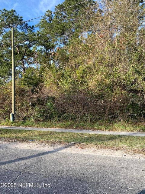 Unimproved Land in Macclenny FL 0 MARTIN LUTHER KING Drive.jpg