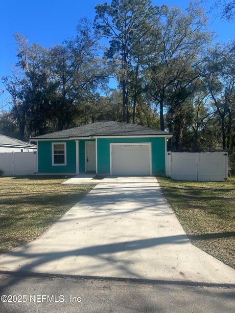 Single Family Residence in Baldwin FL 221 MONTEREY Boulevard.jpg