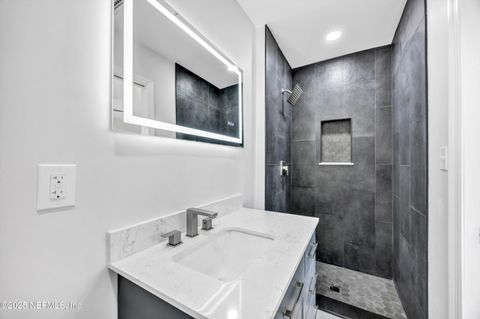 Single Family Residence in Jacksonville FL 5548 FARGO Drive 16.jpg