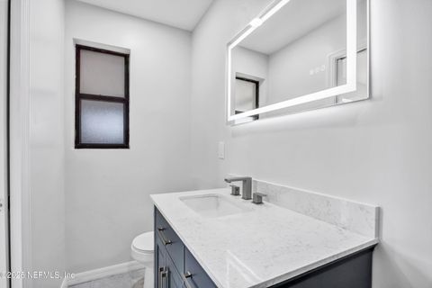 Single Family Residence in Jacksonville FL 5548 FARGO Drive 18.jpg