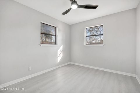 Single Family Residence in Jacksonville FL 5548 FARGO Drive 22.jpg