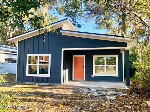 Single Family Residence in Jacksonville FL 944 ALDERSIDE Street.jpg