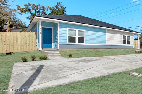 Duplex in Jacksonville FL 6703, 6705 BAKERSFIELD Drive.jpg