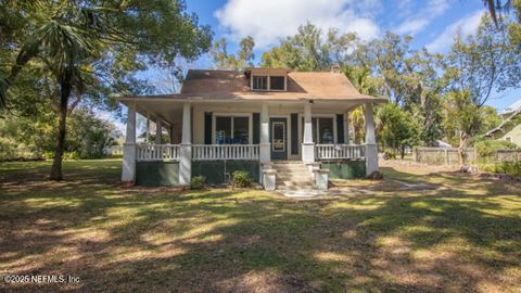 Single Family Residence in Keystone Heights FL 675 LAWRENCE Boulevard.jpg