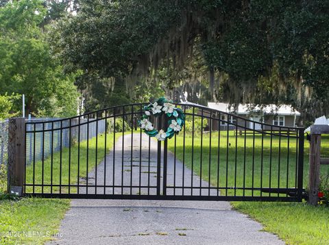 Single Family Residence in Melrose FL 1900 STATE ROAD 21.jpg