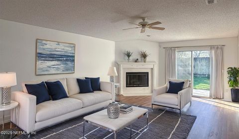 Single Family Residence in Jacksonville FL 3832 AUTUMN LEAF Court.jpg
