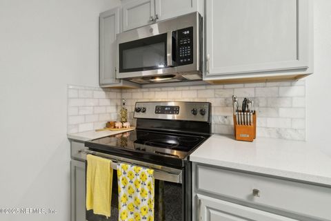 Single Family Residence in Jacksonville FL 1007 BRIERFIELD Drive 12.jpg