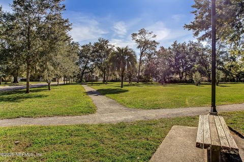 Single Family Residence in Jacksonville FL 1007 BRIERFIELD Drive 33.jpg