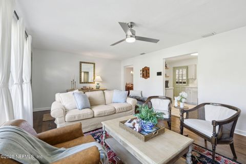Single Family Residence in Jacksonville FL 1007 BRIERFIELD Drive 11.jpg