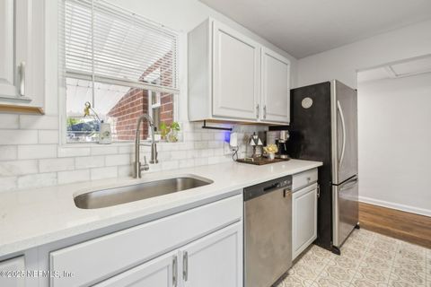 Single Family Residence in Jacksonville FL 1007 BRIERFIELD Drive 1.jpg