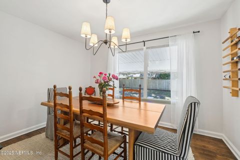 Single Family Residence in Jacksonville FL 1007 BRIERFIELD Drive 6.jpg