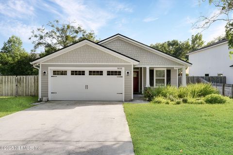 Single Family Residence in Jacksonville FL 1632 BERMUDA Road.jpg