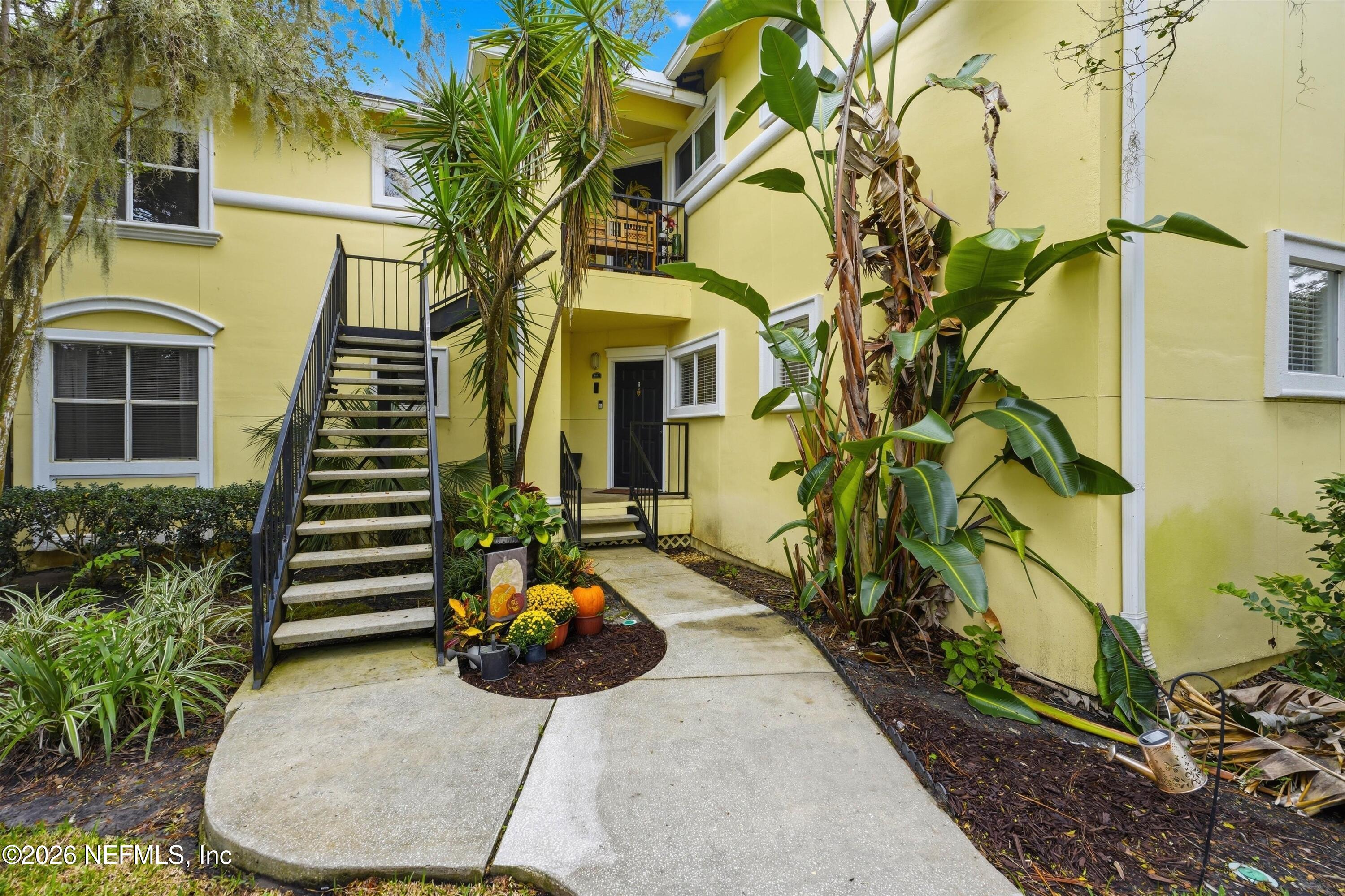 1800 The Greens Way, Jacksonville Beach, FL 32250