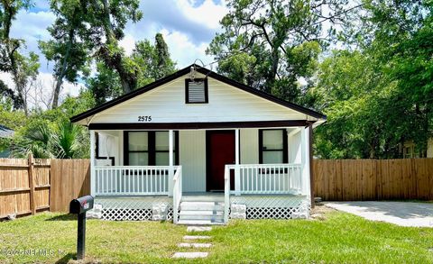 Single Family Residence in Jacksonville FL 2575 LOWELL Avenue.jpg