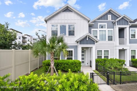 Townhouse in Jacksonville FL 7447 LOGGERHEAD Court.jpg