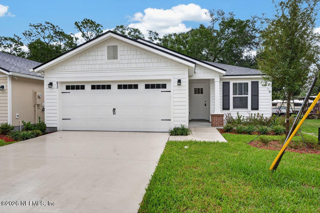 817 Jackson Rd, Jacksonville, FL 32225