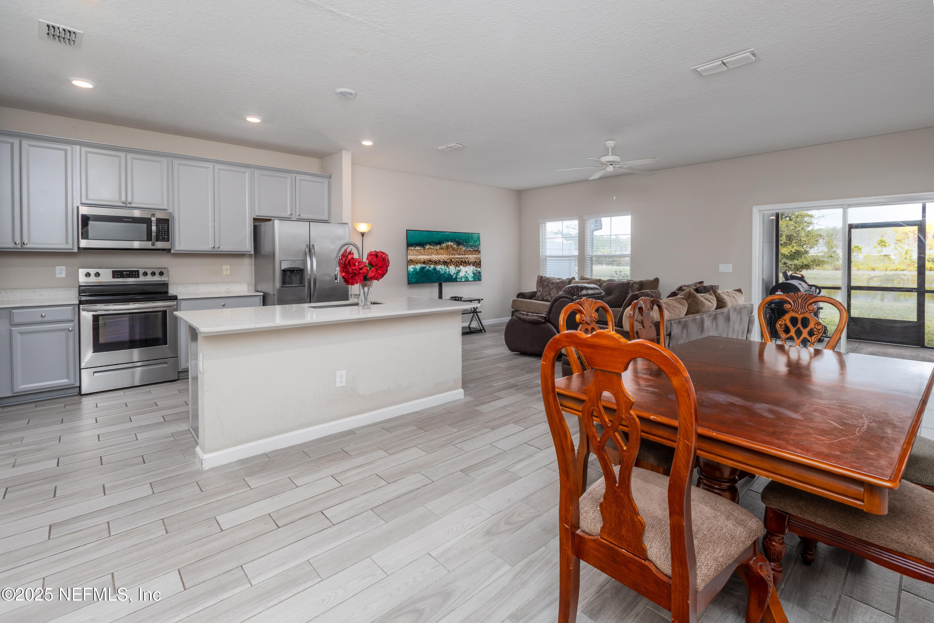 10307 Benson Lake Dr, Jacksonville, FL 32222 photo