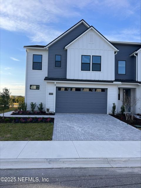 Townhouse in Jacksonville FL 11473 NEWTONIAN Boulevard.jpg