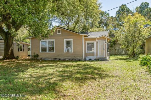Single Family Residence in Jacksonville FL 744 FERNWAY Street.jpg